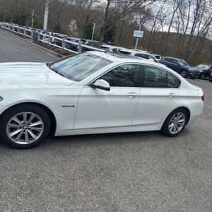BMW 528I XDRIVE - 3