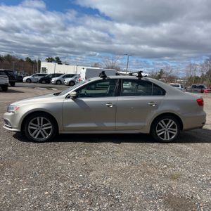 VOLKSWAGEN JETTA TDI SEL - 3