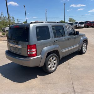JEEP LIBERTY SPORT - 8