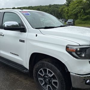 2019 Toyota TUNDRA LIMITED photo 13