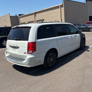 DODGE GRAND CARAVAN GT - 8
