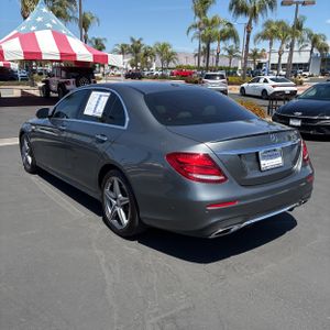 MERCEDES-BENZ E-CLASS - 5