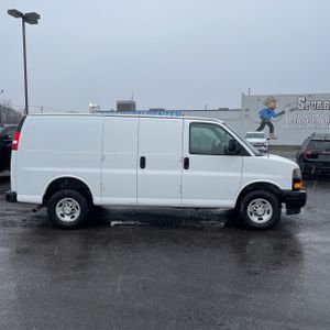 CHEVROLET EXPRESS CARGO 2500 - 10