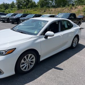 2024 Toyota CAMRY LE 照片 2