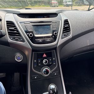 صورة 38 لـ 2016 Hyundai ELANTRA VALUE EDITION