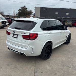 BMW X5 M BASE - 8