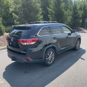 2019 Toyota HIGHLANDER XLE — фото 8