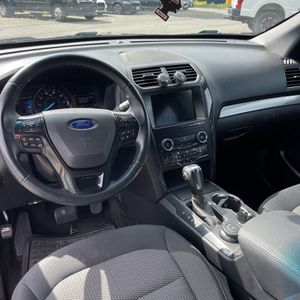 صورة مصغرة 38 لـ 2018 FORD EXPLORER XLT