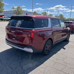 KIA CARNIVAL LXS - 8