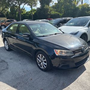 صورة 12 لـ 2011 Volkswagen JETTA SE