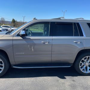 Chevrolet Tahoe Premier - 4