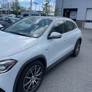 MERCEDES-BENZ GLA AMG - 2