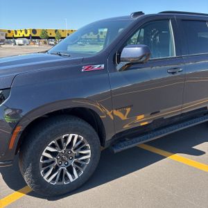 2025 Chevrolet TAHOE Z71 照片 2