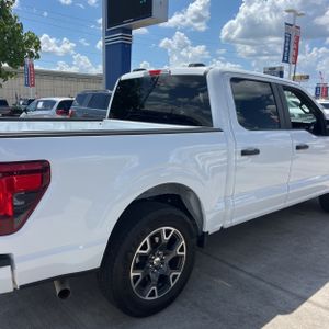 صورة 9 لـ 2024 FORD F-150 STX