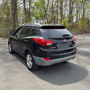 HYUNDAI TUCSON GLS - 5