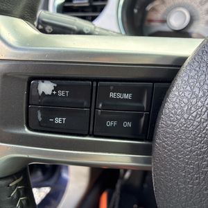 صورة مصغرة 55 لـ 2011 FORD MUSTANG V6 PREMIUM