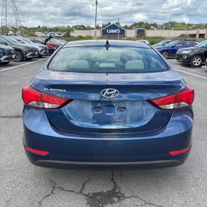 صورة 7 لـ 2015 Hyundai ELANTRA SE