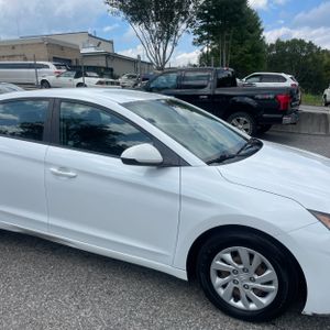 2019 Hyundai ELANTRA SE 缩略图 11