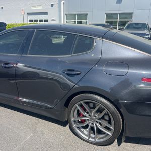 KIA STINGER GT1 - 6