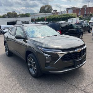 2024 Chevrolet TRAX LT — фото 12