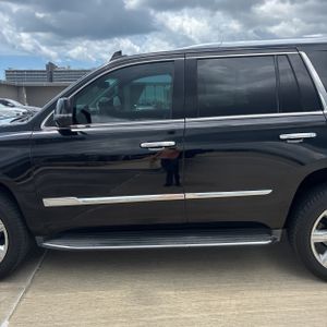 2017 Cadillac ESCALADE LUXURY 照片 4