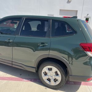 2023 Subaru FORESTER BASE — фото 6