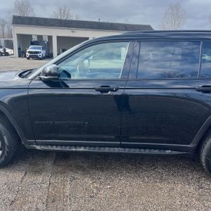 JEEP GRAND CHEROKEE L LIMITED - 4