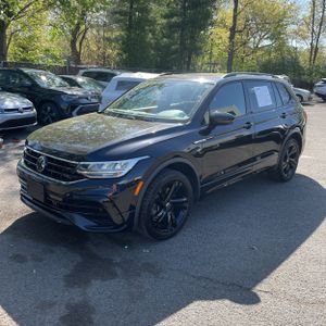 VOLKSWAGEN TIGUAN SE R-LINE BLACK 4MOTION - 1