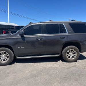 CHEVROLET TAHOE LS - 4