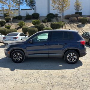 2012 Volkswagen TIGUAN S 照片 3