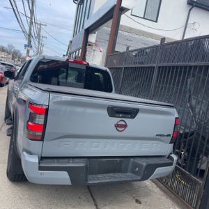 NISSAN FRONTIER CREW CAB PRO-4X 4X4 - 7