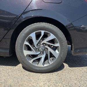 2017 Honda CIVIC EX thumbnail 18