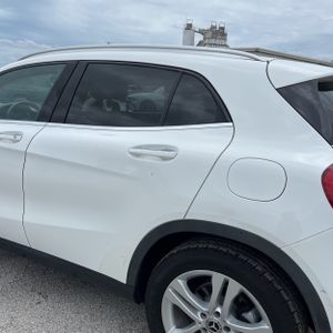 2019 Mercedes-BENZ GLA 照片 6