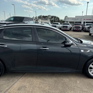 صورة 11 لـ 2016 KIA OPTIMA LX