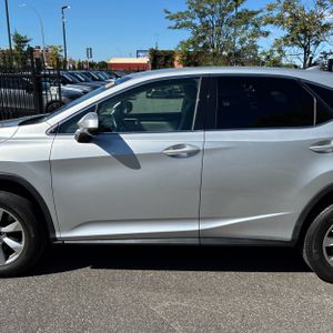 صورة 4 لـ 2019 Lexus RX 350 BASE