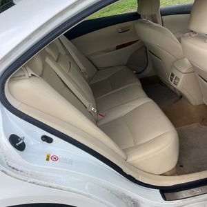 2011 Lexus ES 350 BASE — миниатюра 32