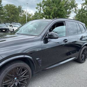 صورة 2 لـ 2024 BMW X5 M COMPETITION