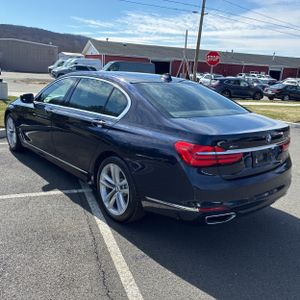 BMW 750I XDRIVE - 5