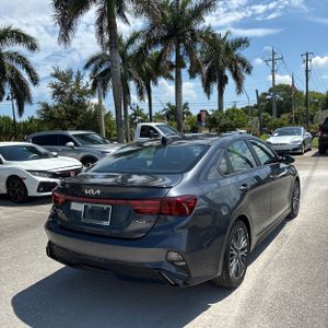 2023 KIA FORTE GT-LINE 照片 8