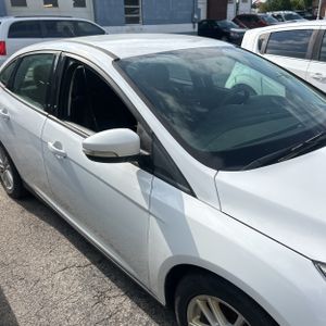 صورة 10 لـ 2017 FORD FOCUS SE