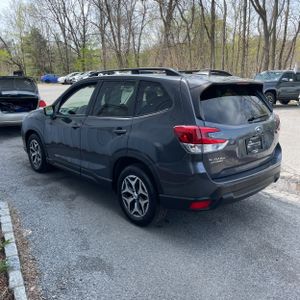 SUBARU FORESTER PREMIUM - 4