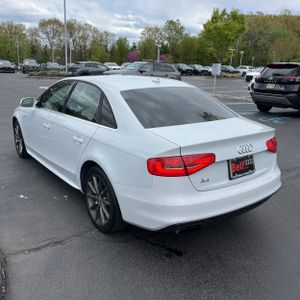 AUDI A4 2.0T PREMIUM - 5