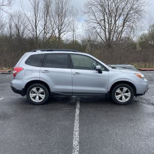 SUBARU FORESTER 2.5I PREMIUM - 10