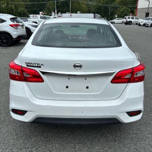 2017 Nissan SENTRA S 照片 7