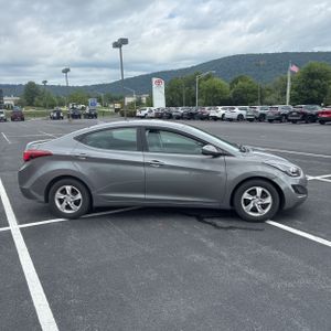 صورة 10 لـ 2014 Hyundai ELANTRA SE