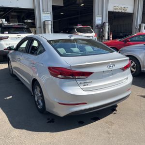 HYUNDAI ELANTRA SE - 5