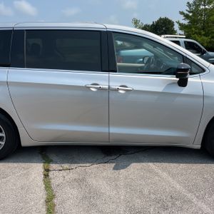 صورة مصغرة 11 لـ 2024 Chrysler PACIFICA TOURING L