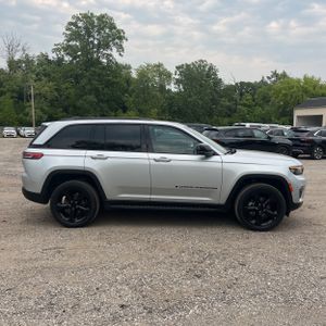 2024 JEEP GRAND CHEROKEE LIMITED — фото 10