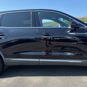 2019 Lincoln NAUTILUS RESERVE thumbnail 11