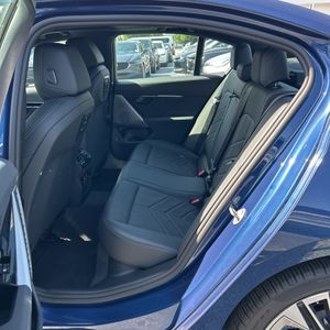 2026 BMW 530I 缩略图 33